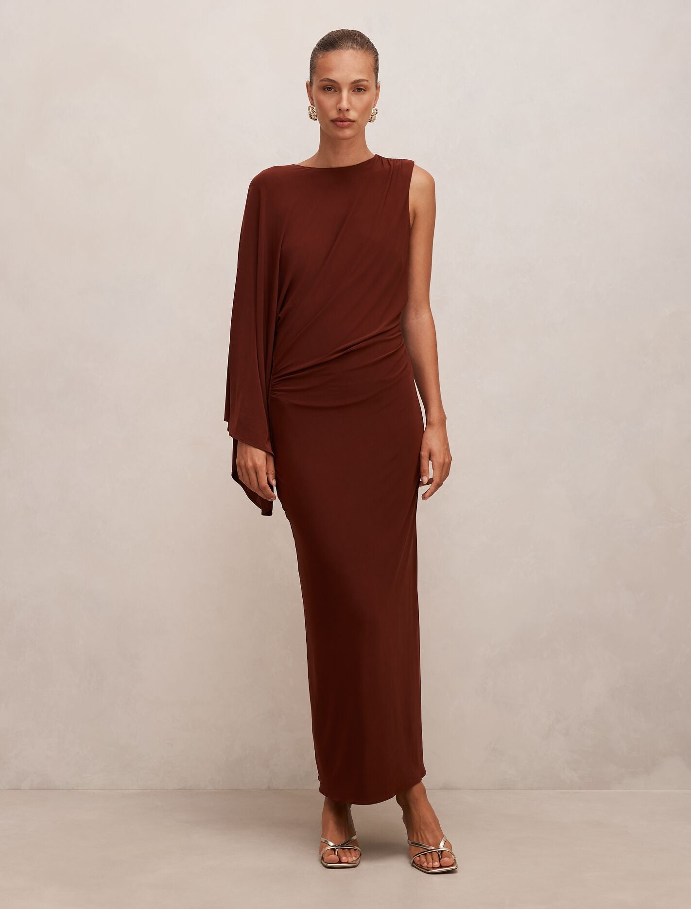 fleur maxi dress in dark brown superdown Cape Shoulder – Ever New USA Wedding Outfits Plus Size July26MTS Print Placement Will Vary Sleeves:Full Sleeves