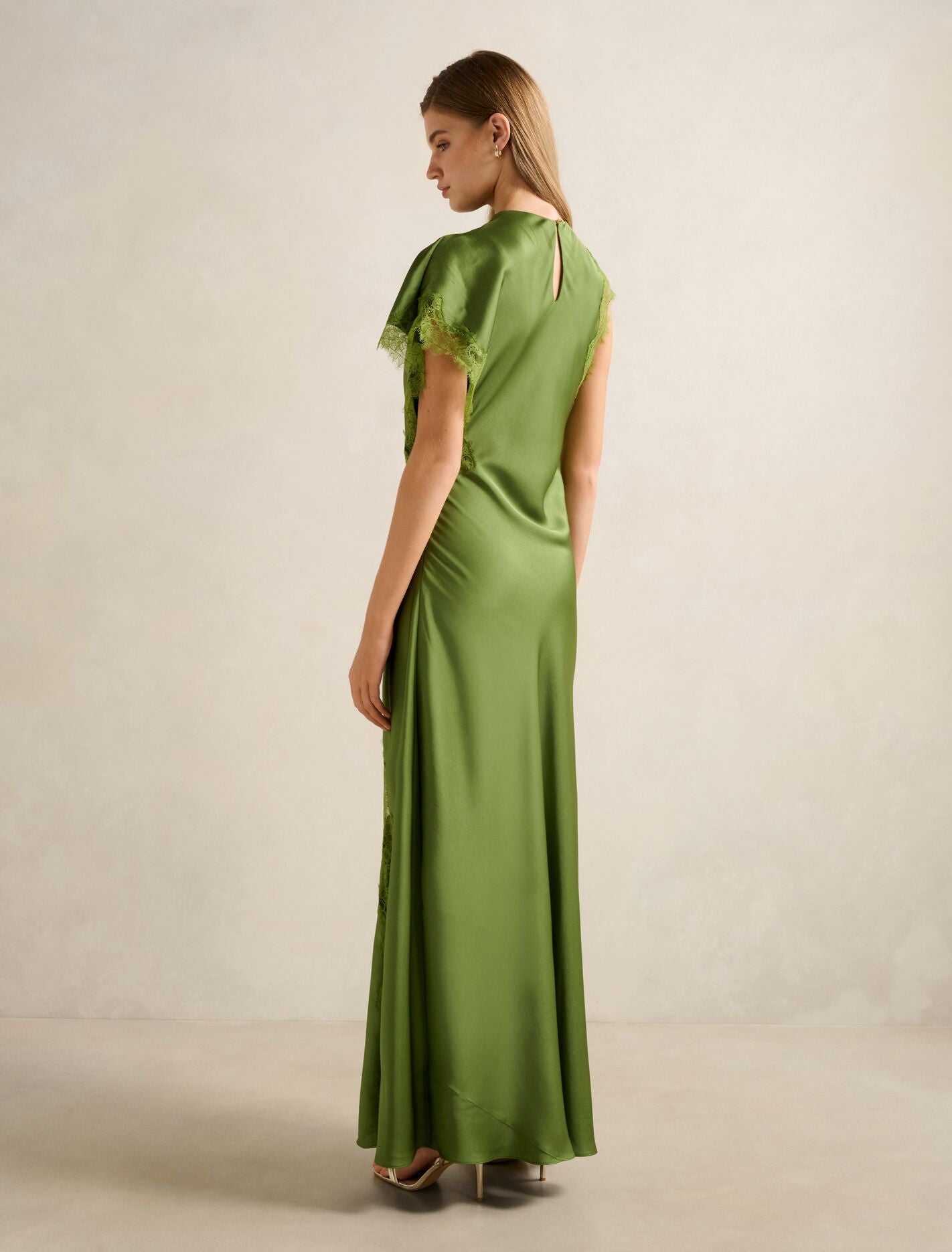 Maxi Dresses | White, Black & Floral Maxi Dresses | Ever New Ever New USA Maxi Dresses | White, Black & Floral Maxi Dresses | Ever New Ever New USA