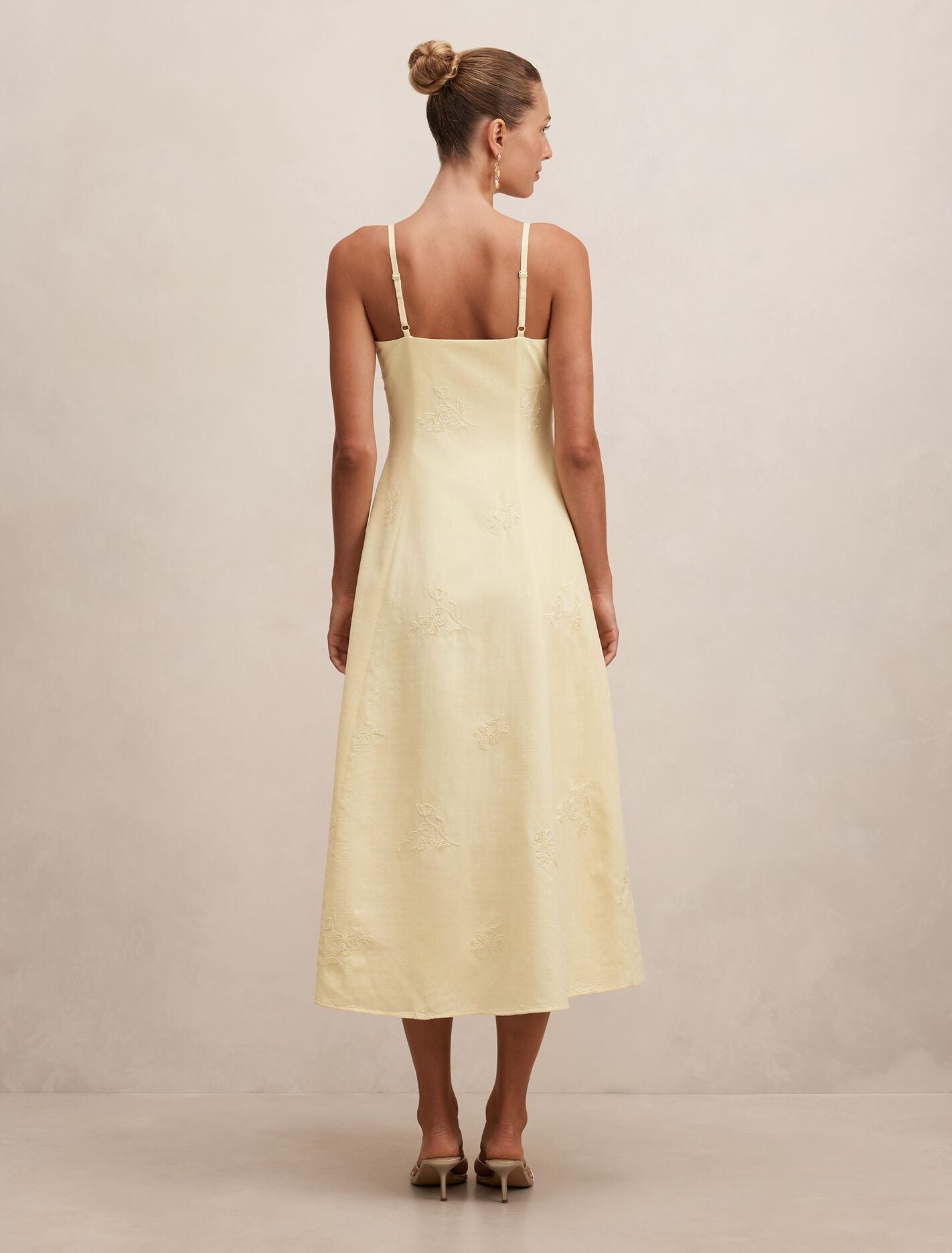 Tiffany Embroidery Sequin Midi Dress