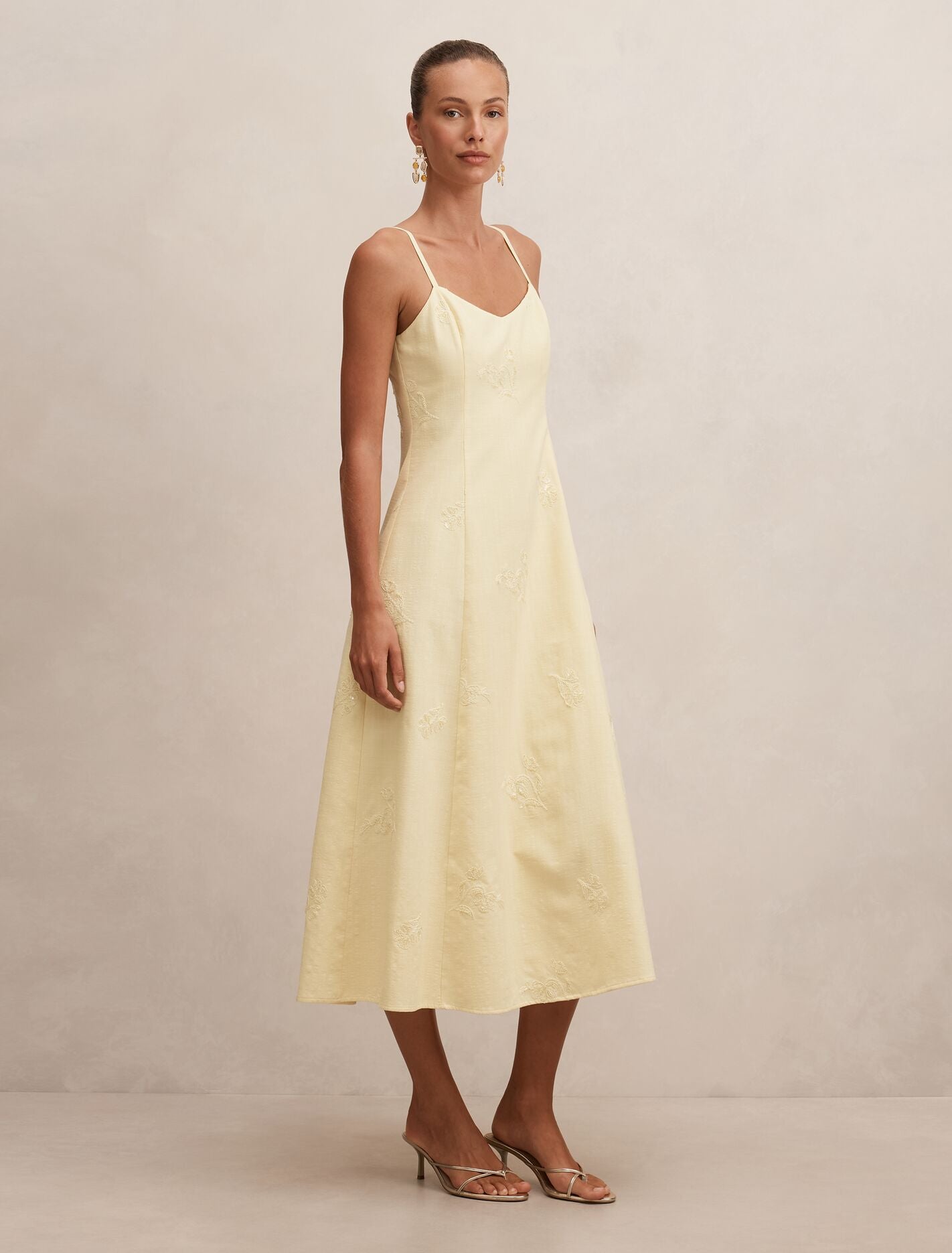 Tiffany Embroidery Sequin Midi Dress