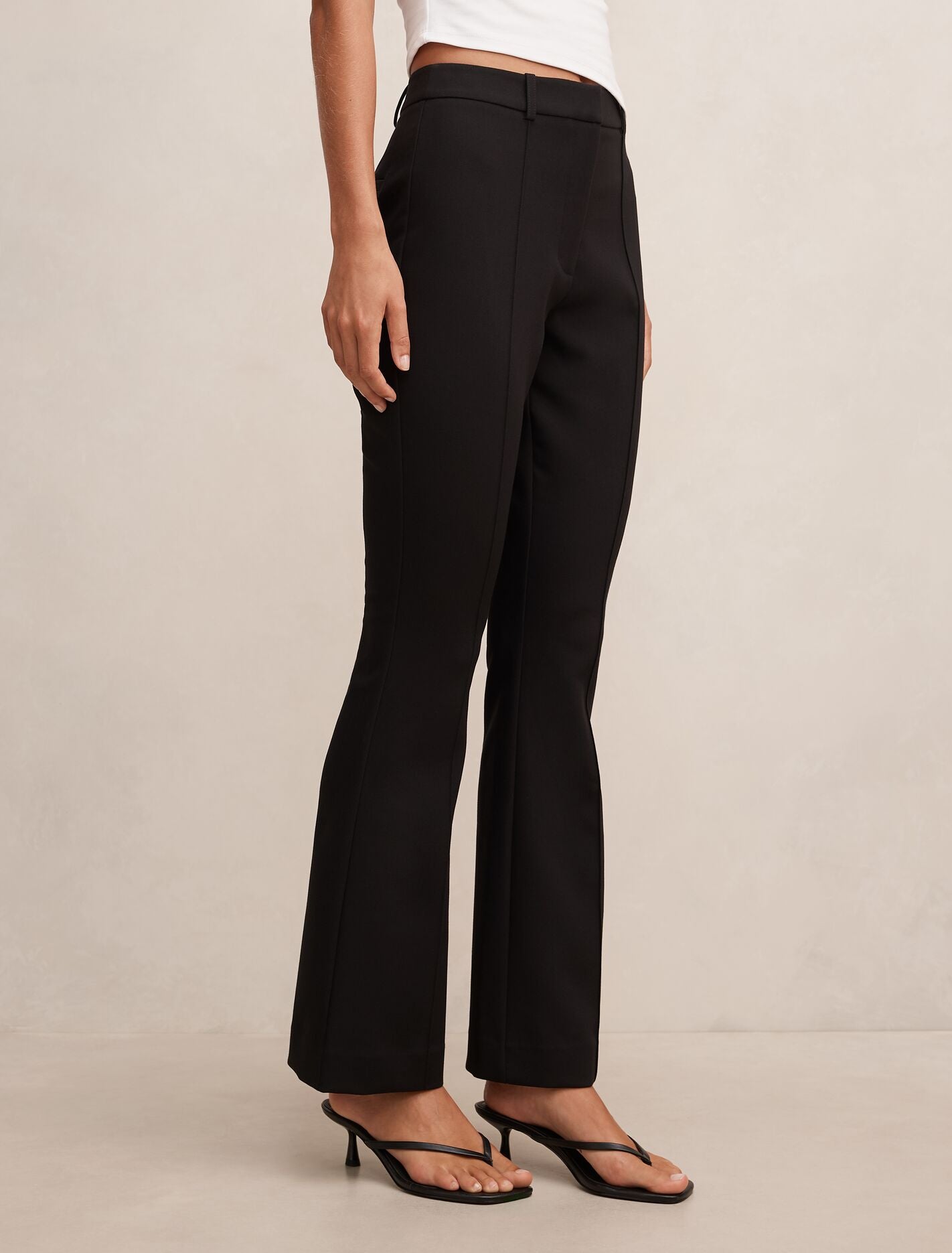 Melanie Pintuck Flare Black – Ever New USA