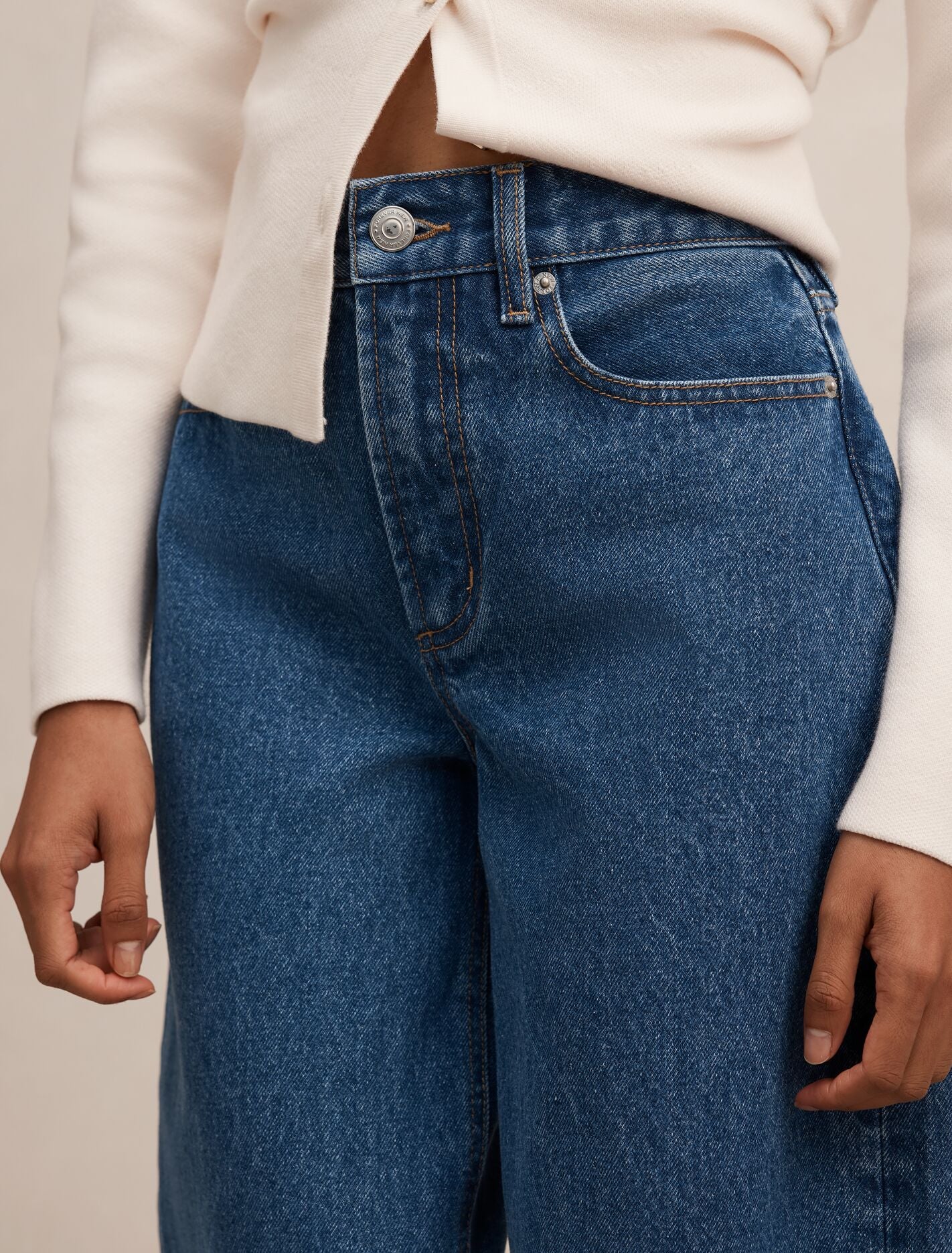 Emma Petite Mid Rise Barrel Jean