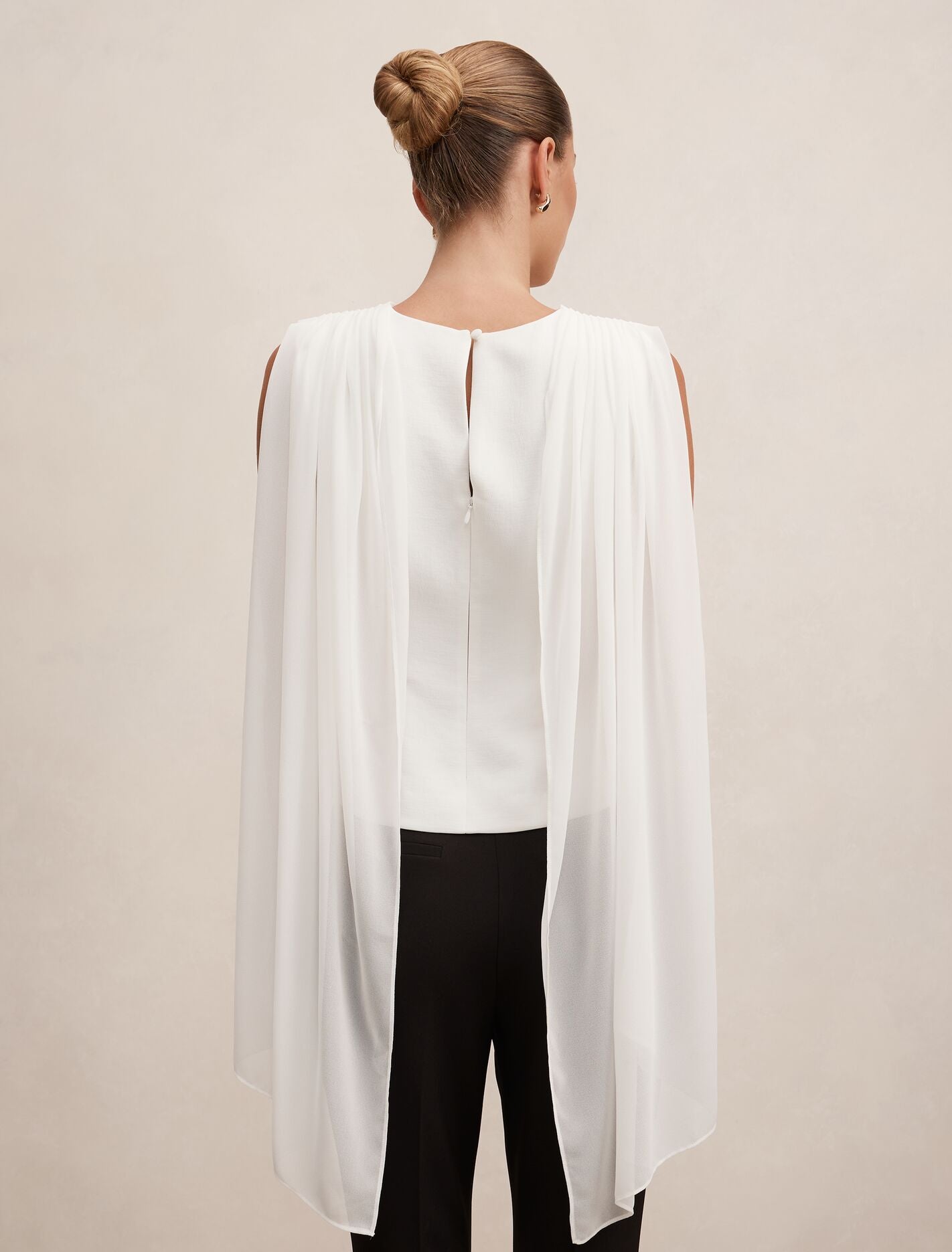 Dara Shawl Top