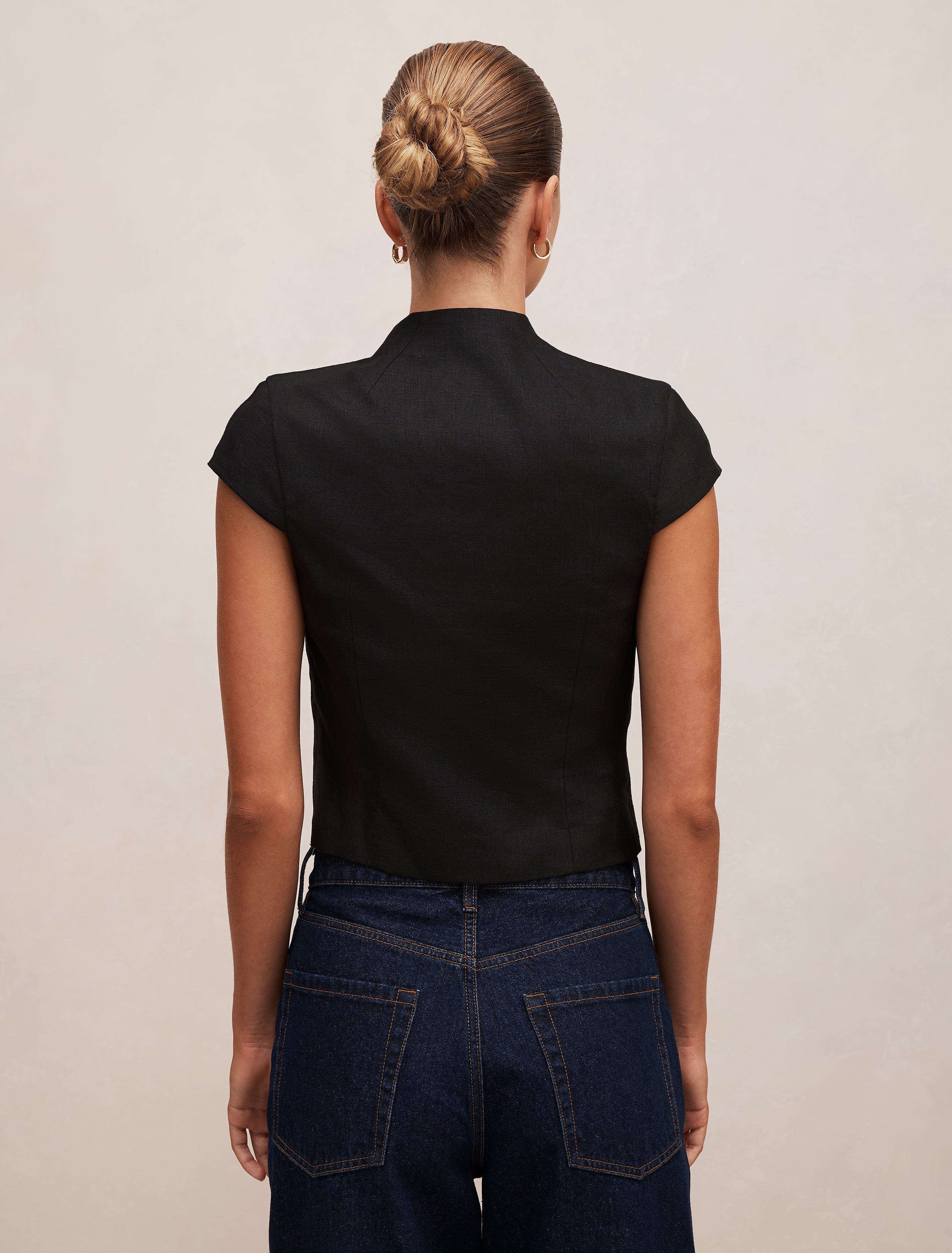 Ayla Keyhole Linen Top