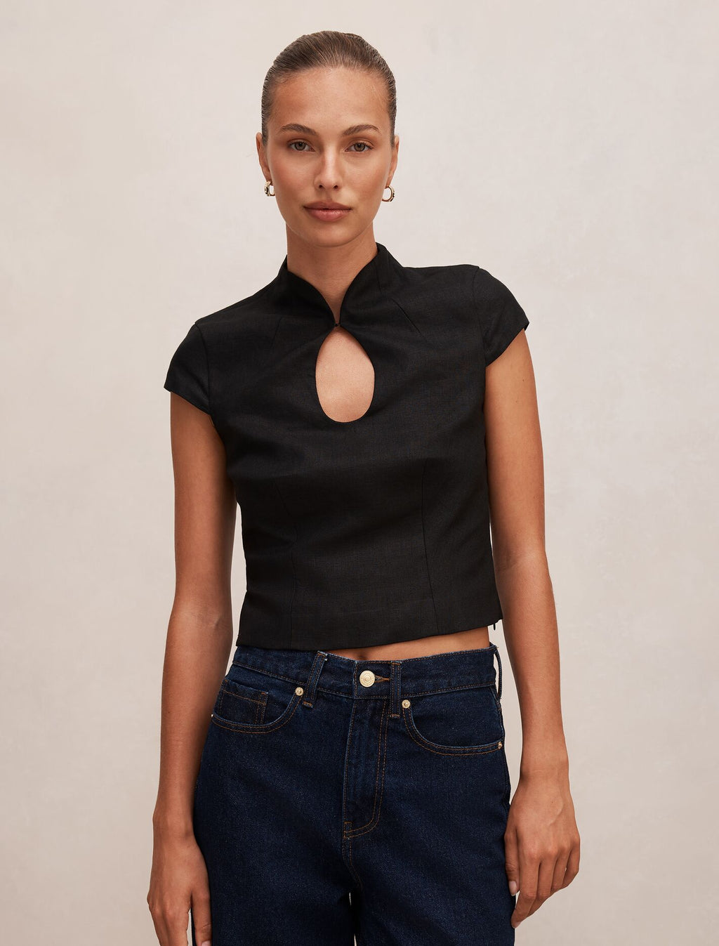Ayla Keyhole Linen Top